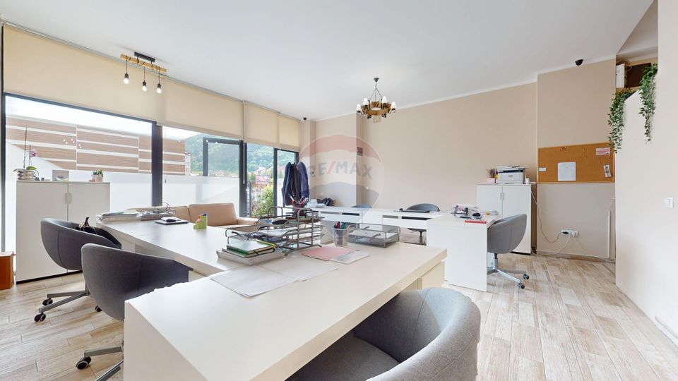 47sq.m Commercial Space for rent, Racadau area