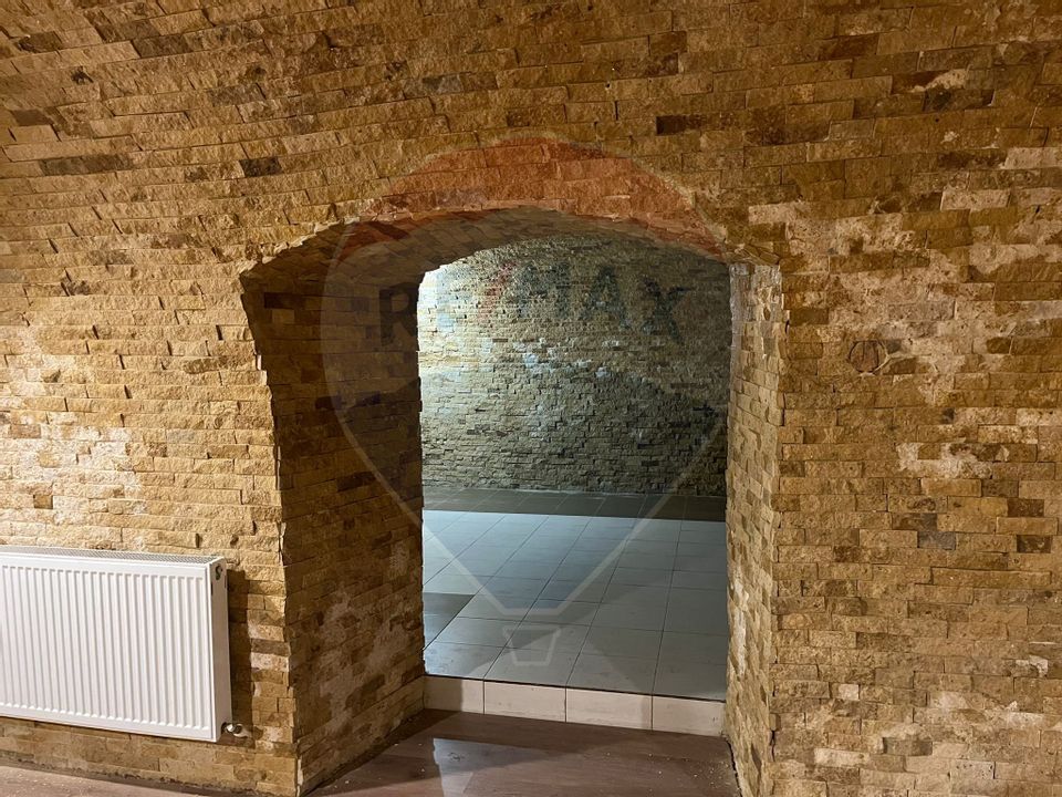 Spatiu comercial de inchiriat, zona centrala