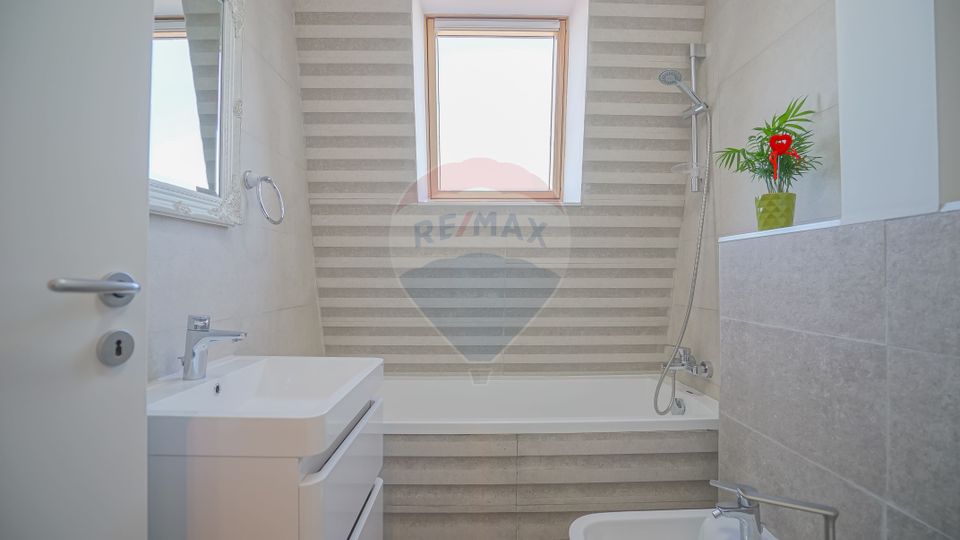 OFERTA REZERVATA ! Apartament 3 camere Brasovul Vechi