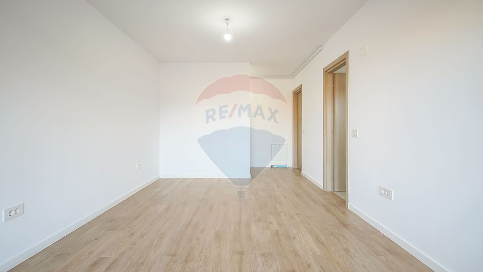 Garsoniera, de vânzare, Calea București