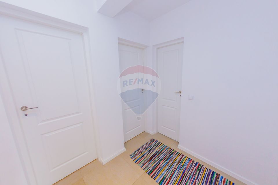 8 room House / Villa for sale