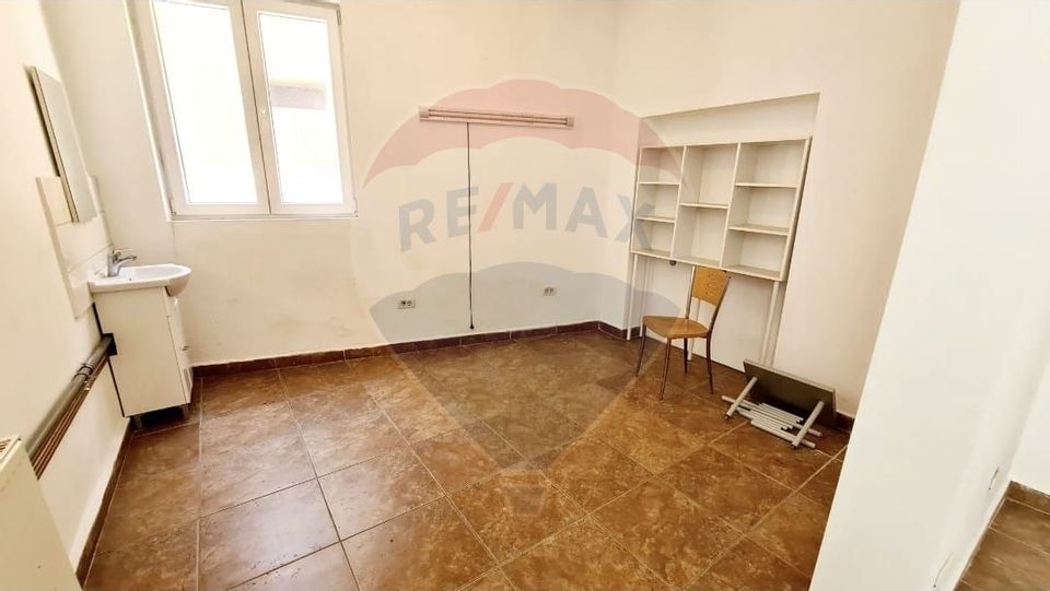 Spațiu cu destinatie  birouri sau comercial