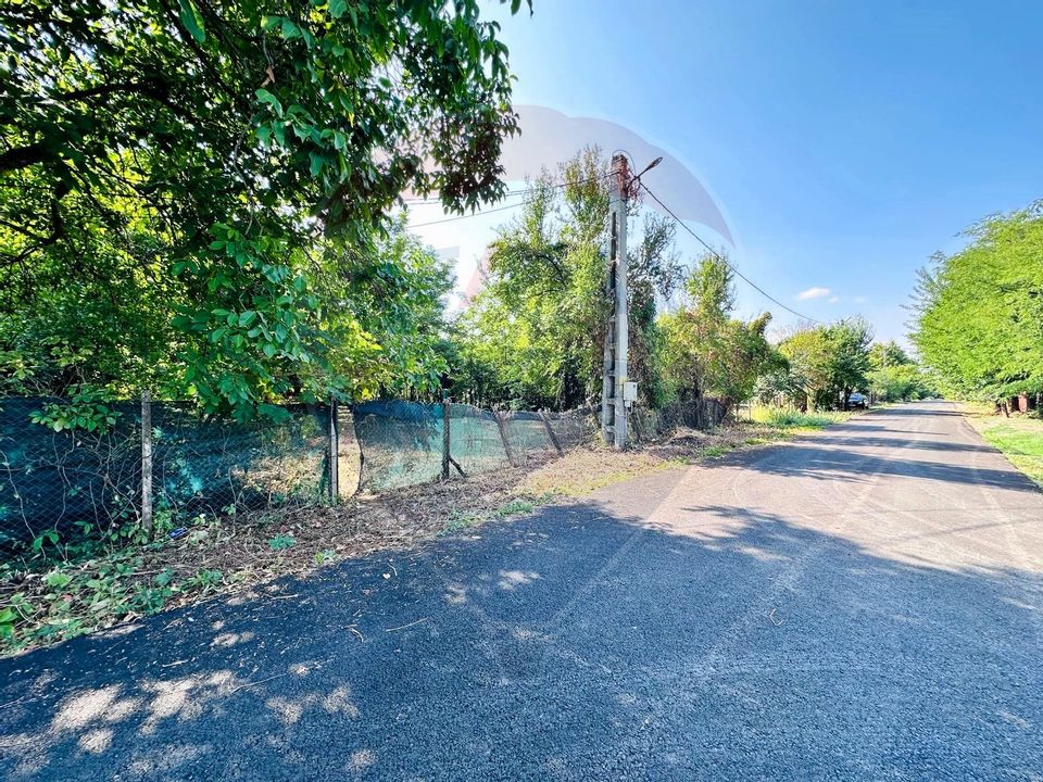 Land 1,500sqm Livedea / Strada Plopilor