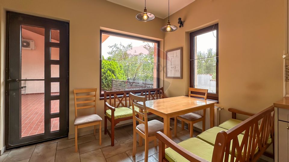 Vila cu doua unitati locative de inchiriat în zona de Nord / Sisesti