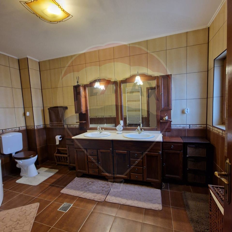 7 room House / Villa for sale