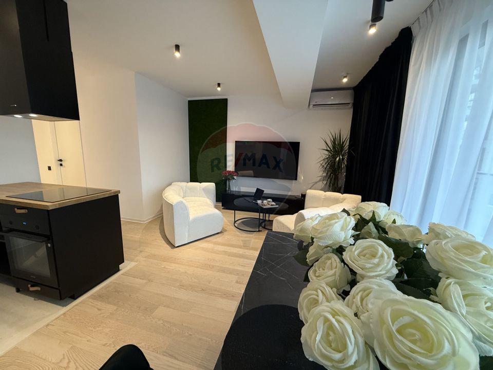Apartament cu 3 camere de închiriat în zona Barbu Vacarescu
