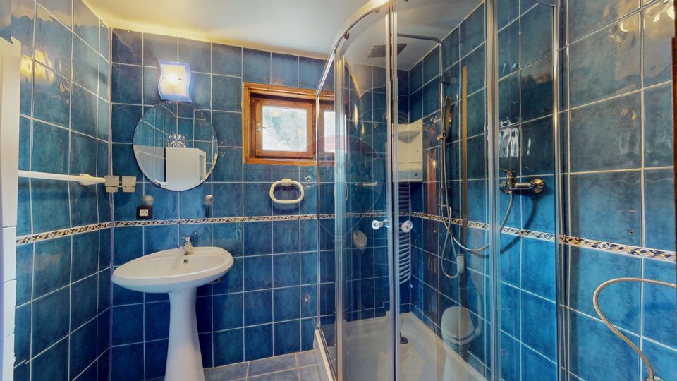 7 room House / Villa for sale, Platoul Izvor area