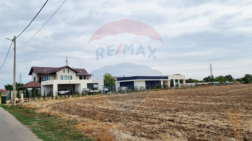 Sale of Balotesti Land / Vlasia Lake Street