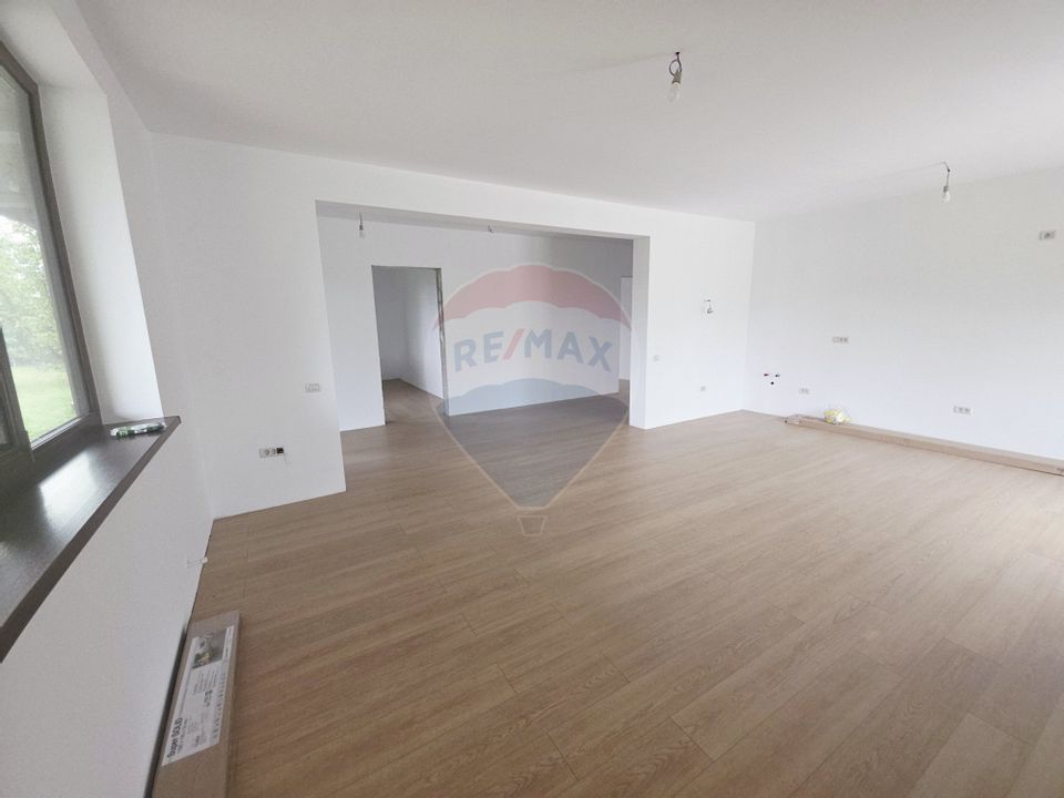 4 room House / Villa for sale