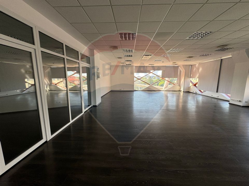 182sq.m Office Space for rent, Unirii area