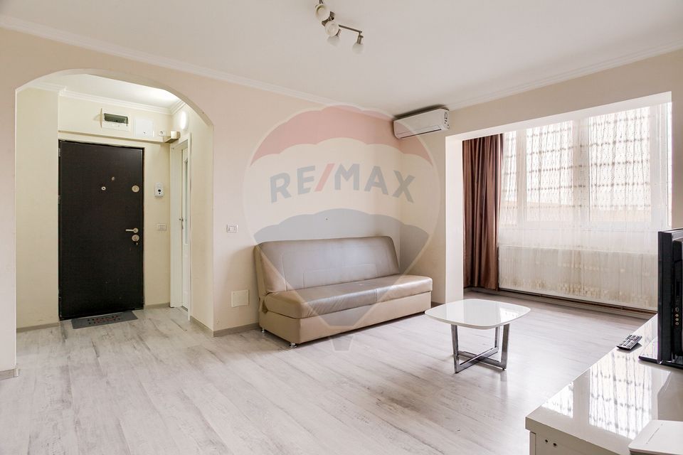 Apartament cu 2 camere de închiriat în zona Ultracentral