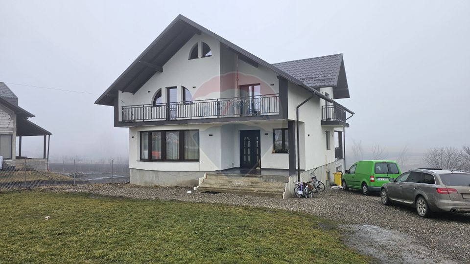 Casă / Vilă de lux, Moara Nica, Suceava