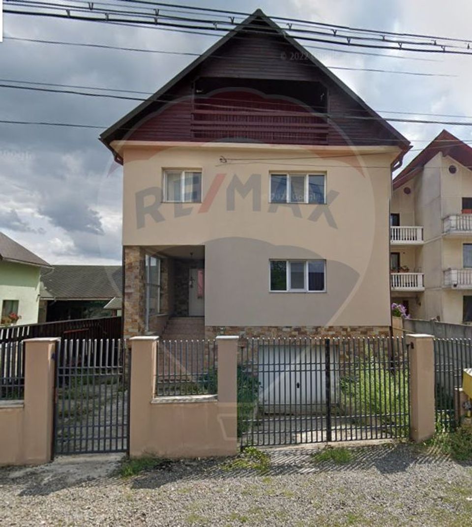 5 room House / Villa for sale