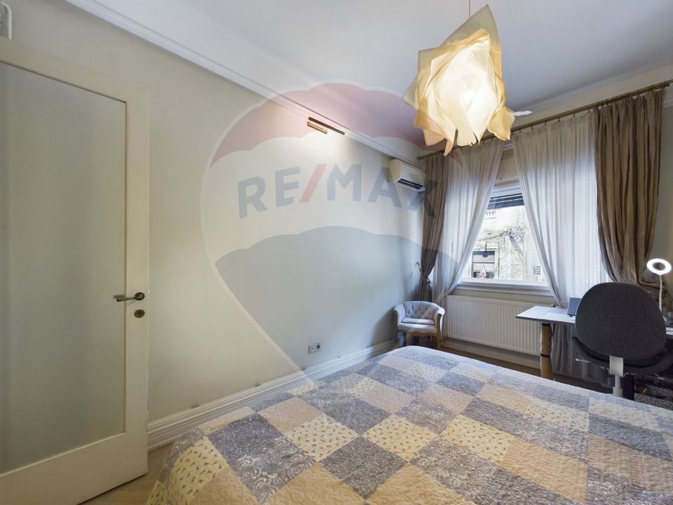 4 room Apartment for sale, P-ta Universitatii area