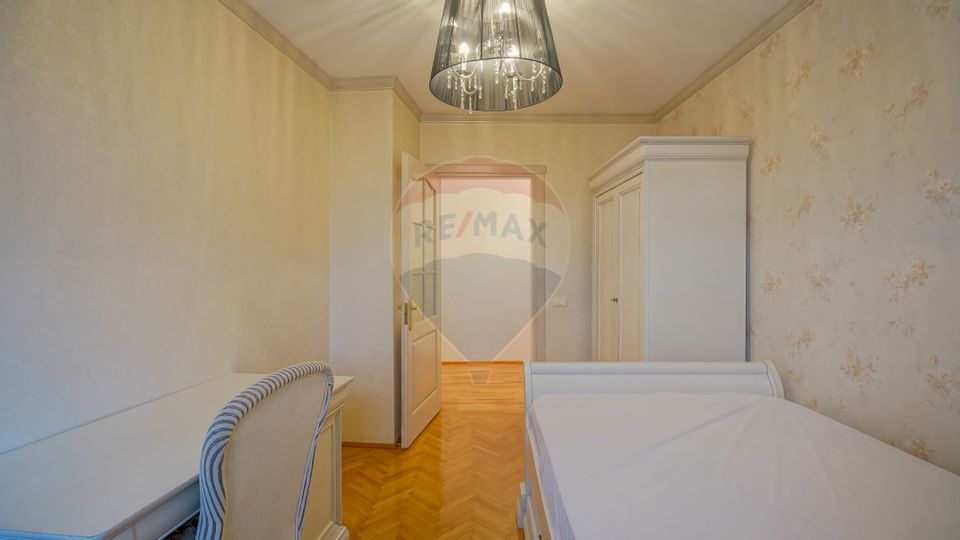 3 room Apartment for sale, Schei area