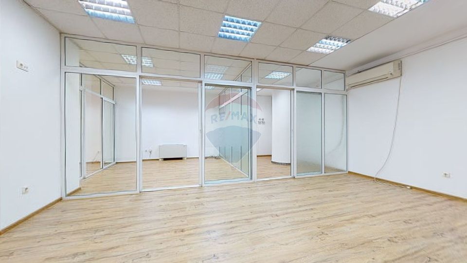 Birou de închiriat în Brașov, în Clădirea de birouri Green Center