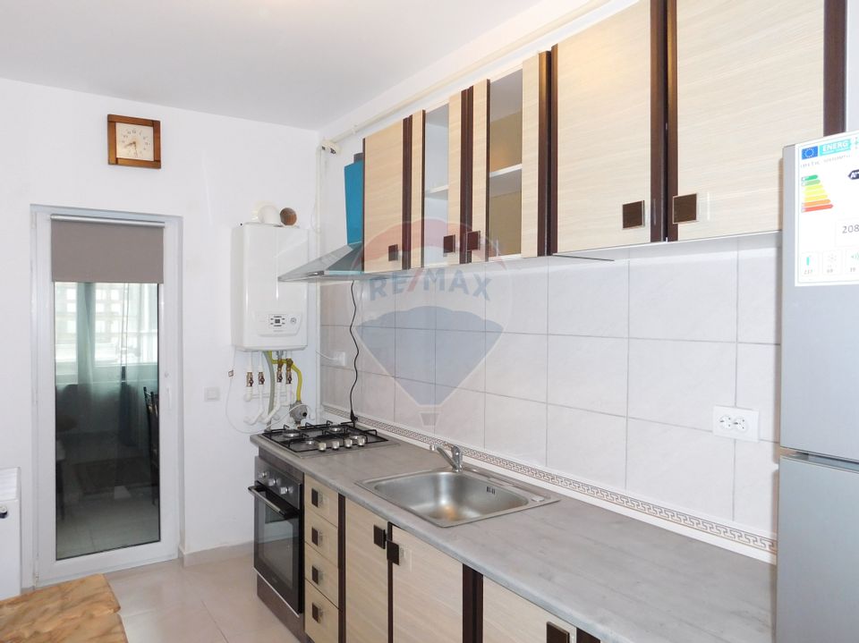 Garsoniera for rent in the Militari area