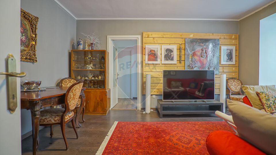 REZERVAT ! Apartament 3 camere Piața Teatrului