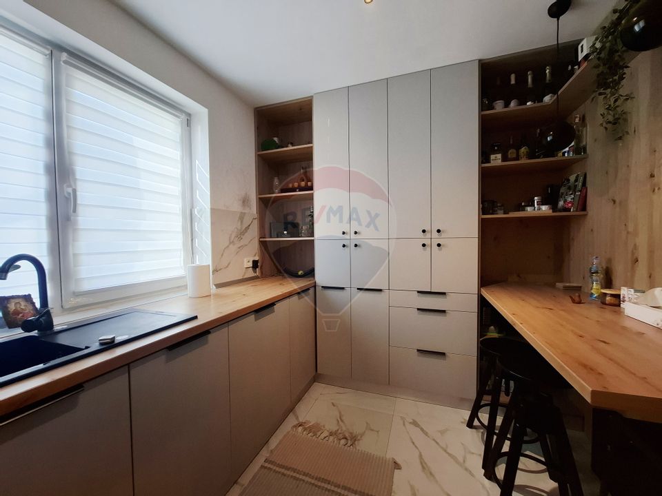 Apartament de închiriat cu 3 camere - Calea Șurii Mici