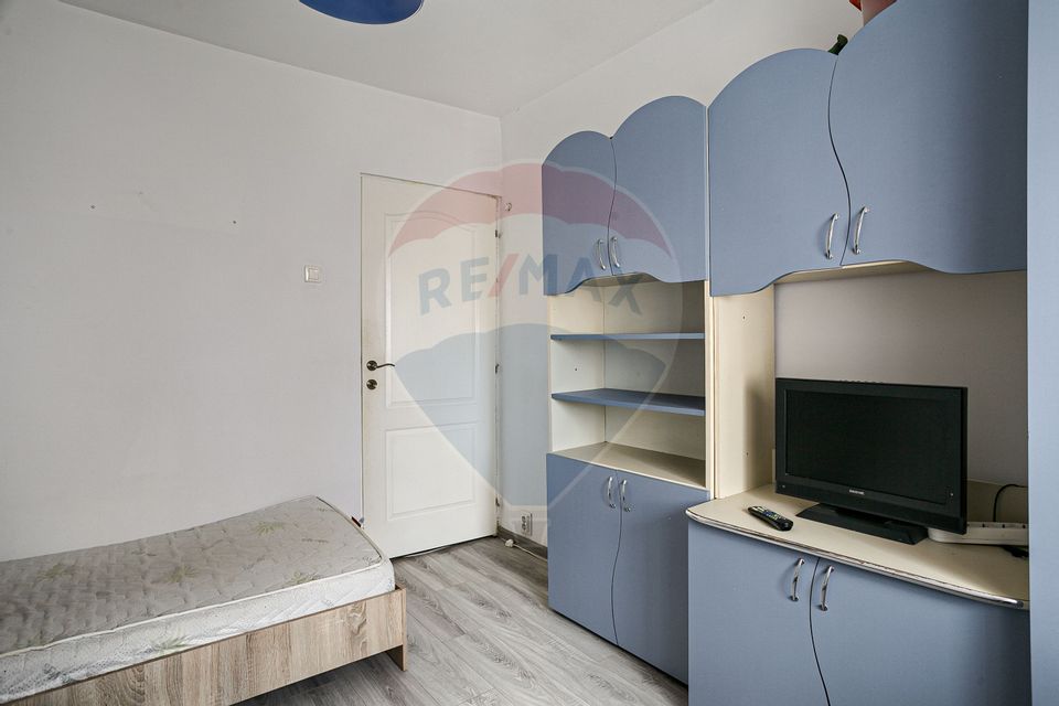 4 room Apartment for sale, Sega area