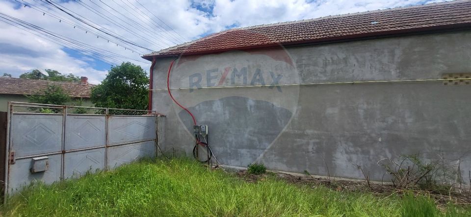 Teren Aradul Nou–2.311mp cu livadă și utilități, ideal pentru locuinte