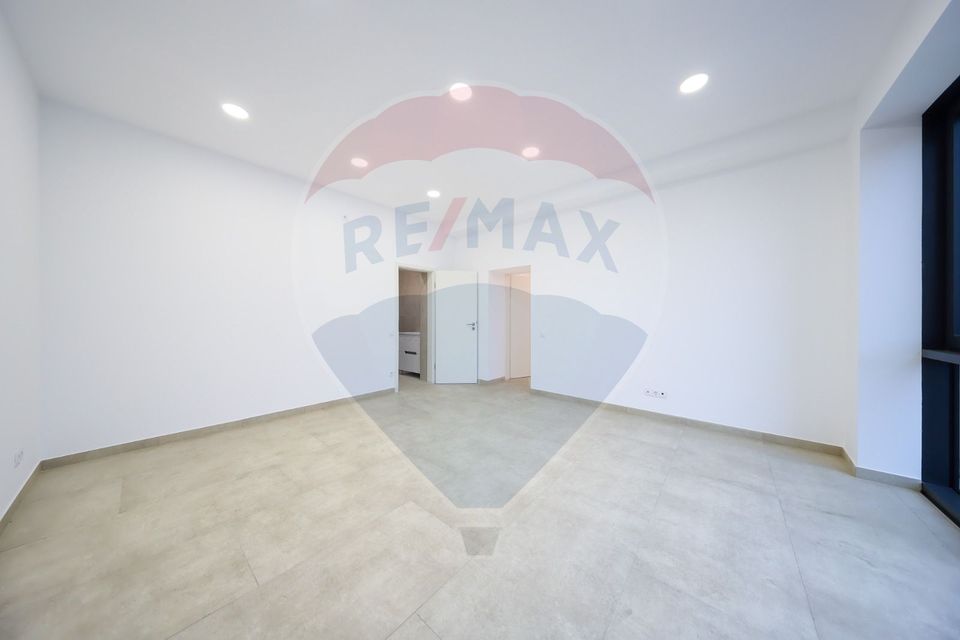 260sq.m Commercial Space for sale, Brasovul Vechi area