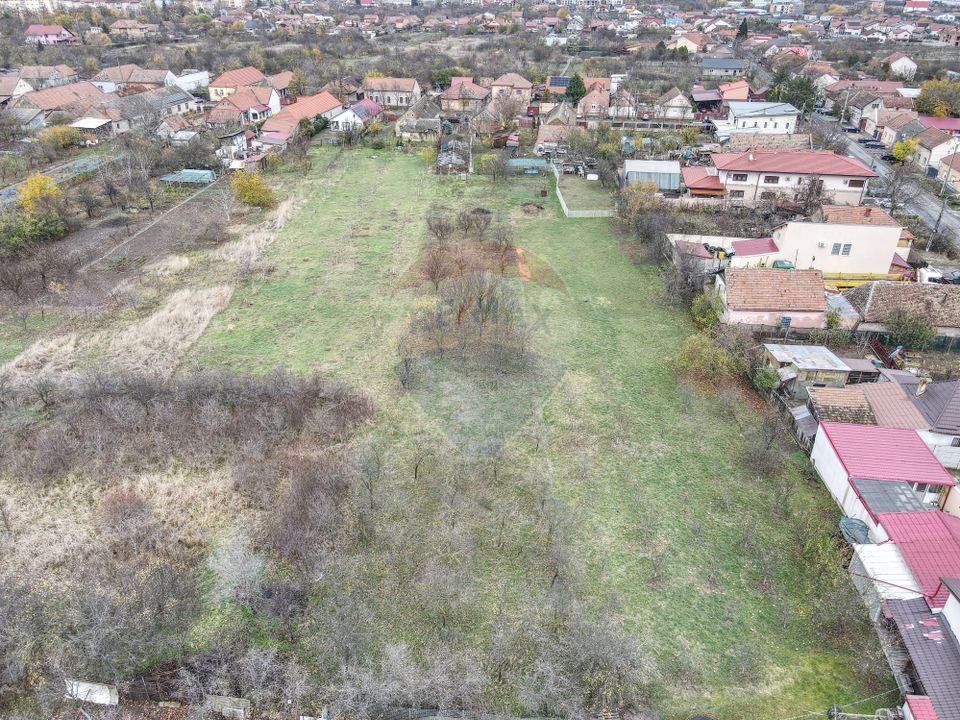 Teren generos cu o casă locuibilă în Timișoara, cartier Freidorf