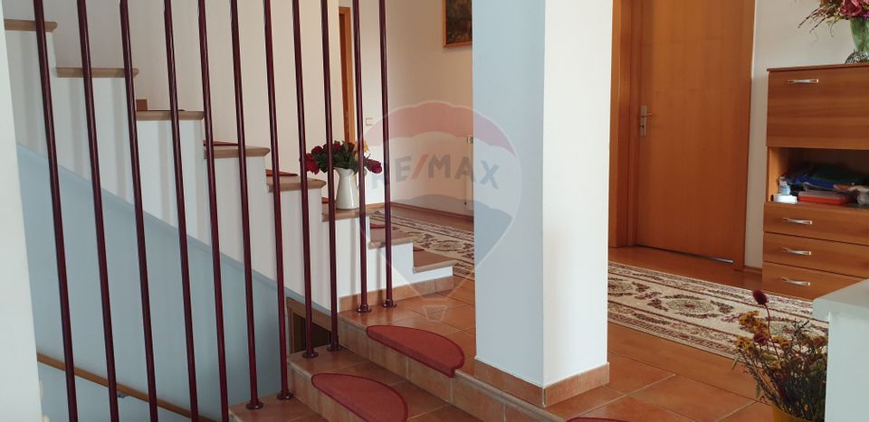7 room House / Villa for sale