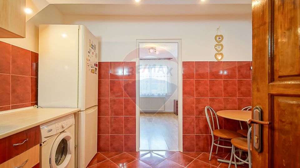 Apartament 2 camere renovat, central, Zona ISR, Râșnov