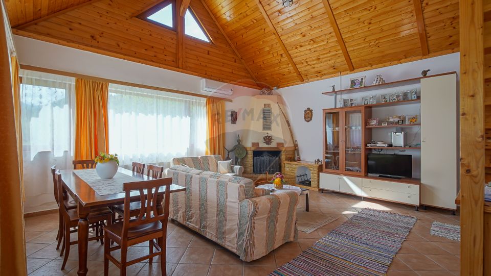 Vilă în zona Glăjărie, 10 camere, Sp + E + M, teren 2789 mp