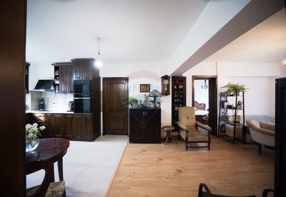 4 room Apartment for sale, Ultracentral area