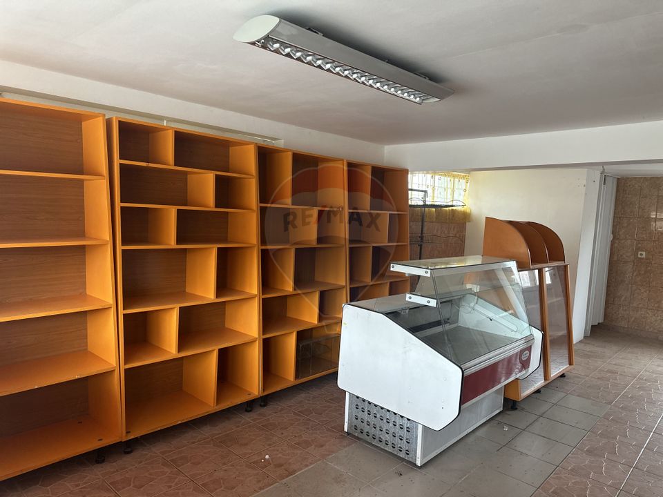 100sq.m Commercial Space for rent
