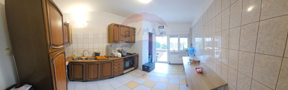 Casă / Vilă cu 6 camere de vânzare în zona Ozana-Pallady