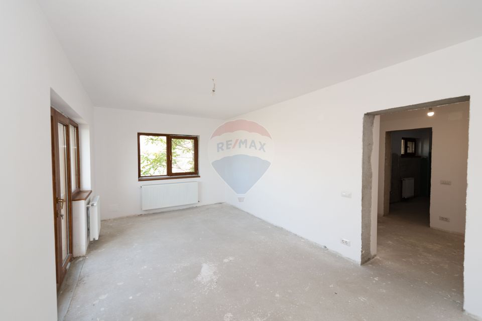 House for sale white 7 rooms 411sqm land com Berceni Bd 1 Mai