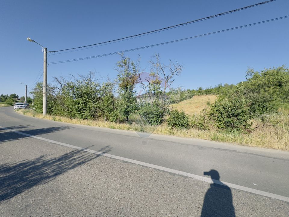 Teren 2.077mp compus din 4 parcele/intravilan/Str.Podgoria Oradea