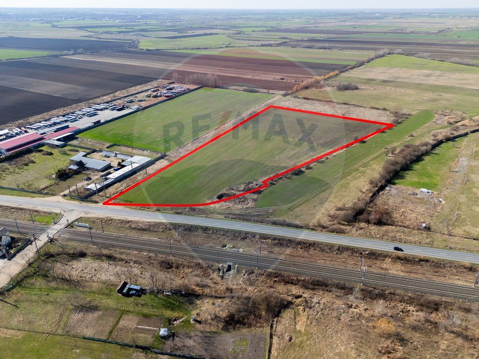 Land 15,000sqm Arad / Calea 6 Vanatori