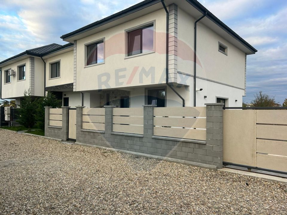 4 room House / Villa for sale