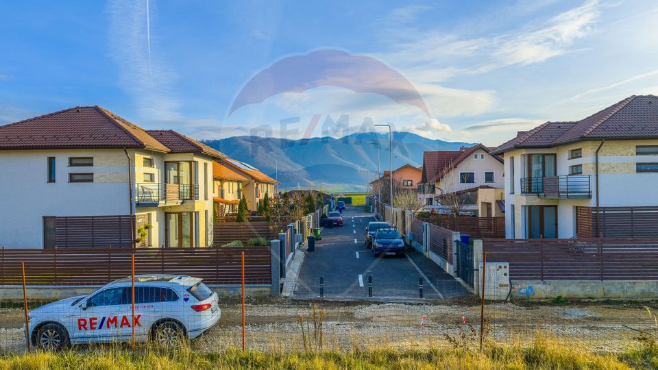 Teren intravilan 885mp de vânzare în Ghimbav – Cartierul Florilor