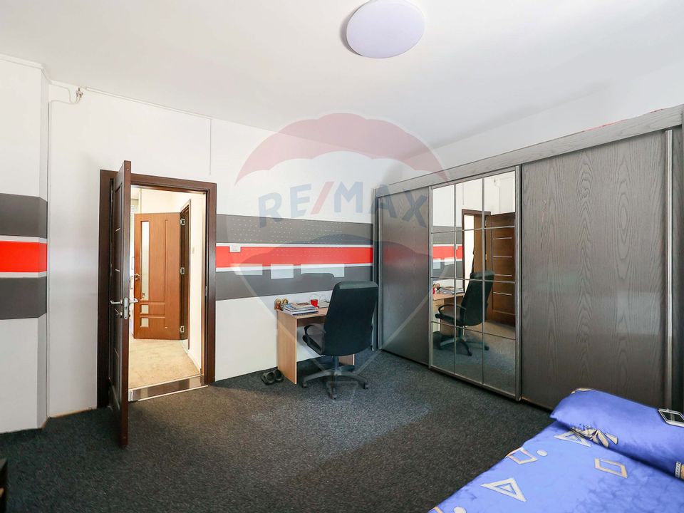 4 room Apartment for sale, Central area