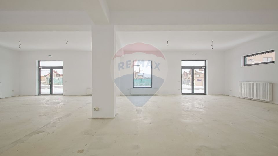 320sq.m Commercial Space for sale