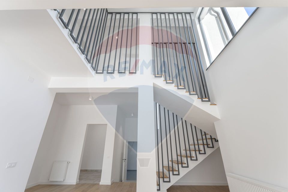 Vilă superba Cernica | vedere la padure si lac | finisaje moderne