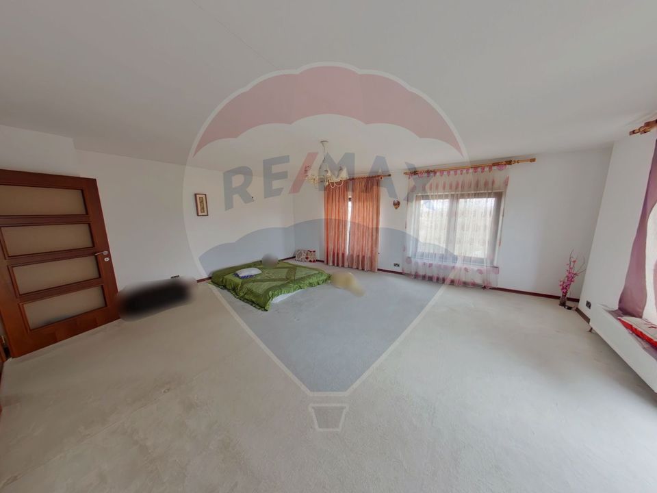 6 room House / Villa for sale, Sud-Est area