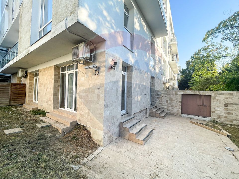 Apartament cu 3 camere de închiriat în zona Iancu Nicolae