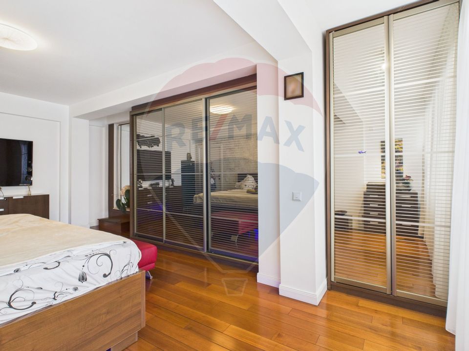 PENTHOUSE spectaculos cu terasa 300 mp