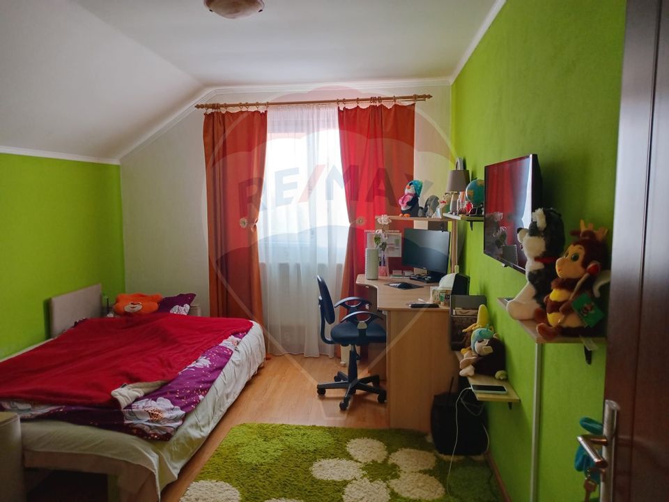 4 room House / Villa for sale