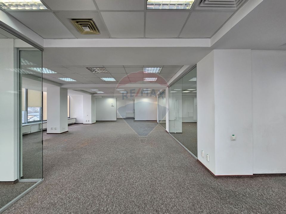 232sq.m Office Space for rent, Ultracentral area