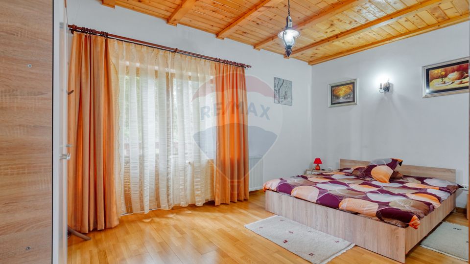 Vilă de vânzare în Predeal – vedere panoramică către pârtia de schi