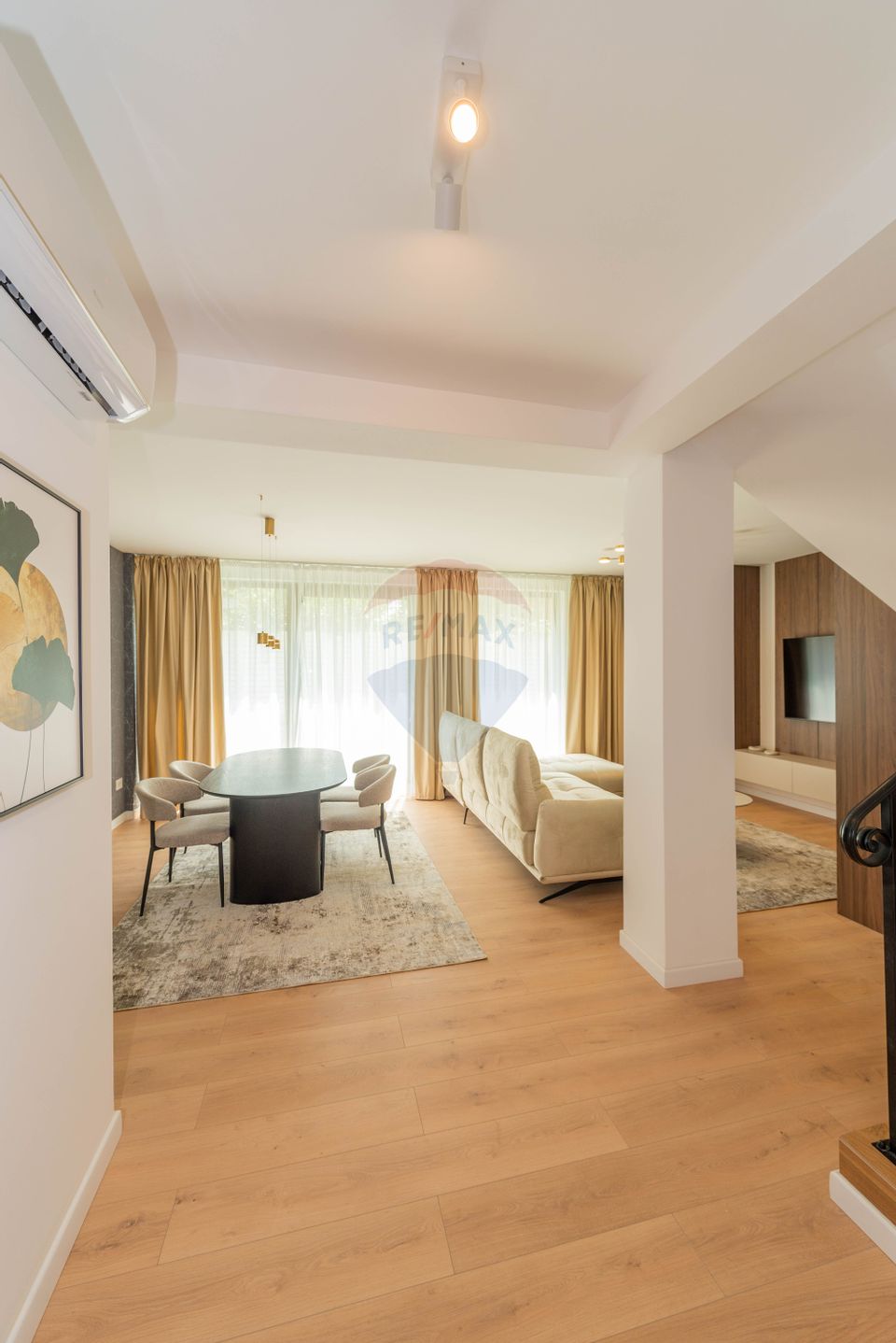 De inchiriat vila 6 camere 160mp in Veris Pipera