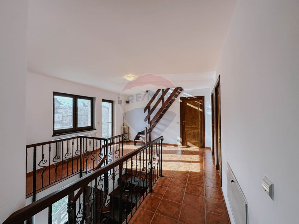 7 room House / Villa for sale