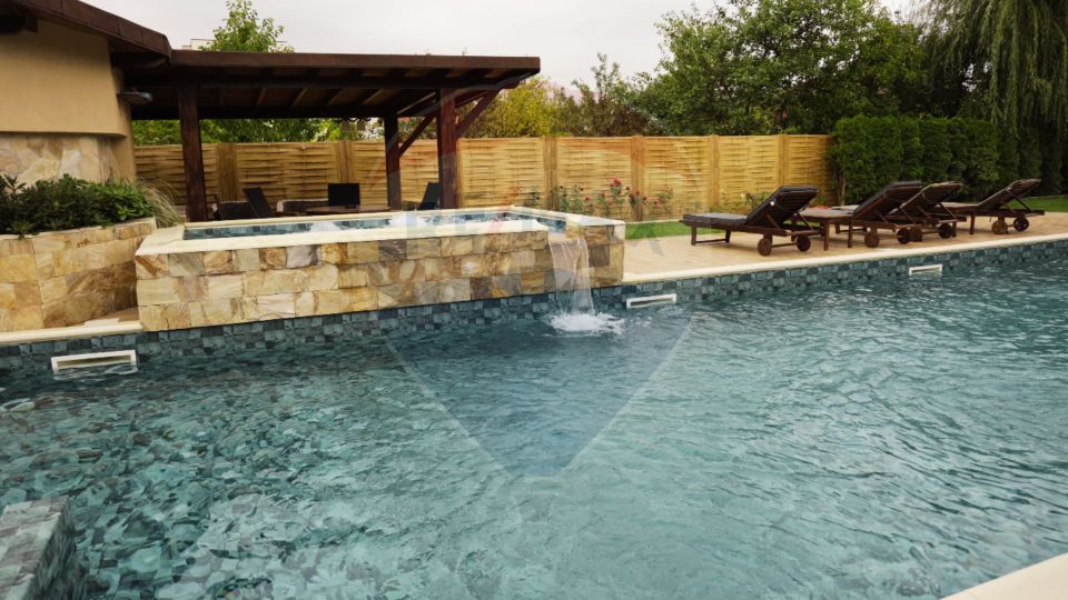 Oferta de sarbatori, discount 10% - Vilă cu parc, piscină și foișor